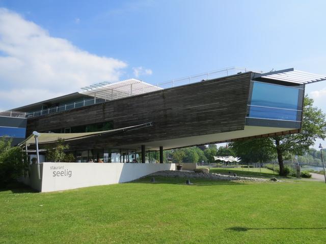 das Restaurant Seelig ist in Form eines Schiffes gebaut worden