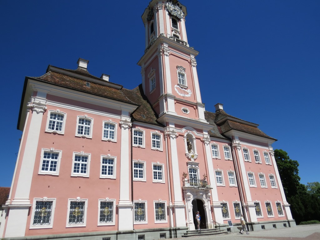 das Zisterzienser Priorat Kloster Birnau ist ein Barockjuwel am Bodensee