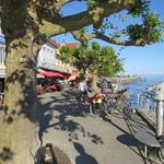 ...und erreichen die Seepromenade mit seinen vielen Cafés und Restaurants