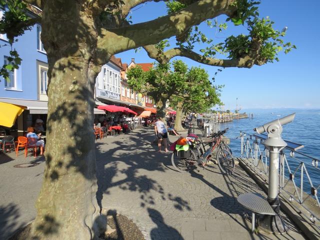 ...und erreichen die Seepromenade mit seinen vielen Cafés und Restaurants