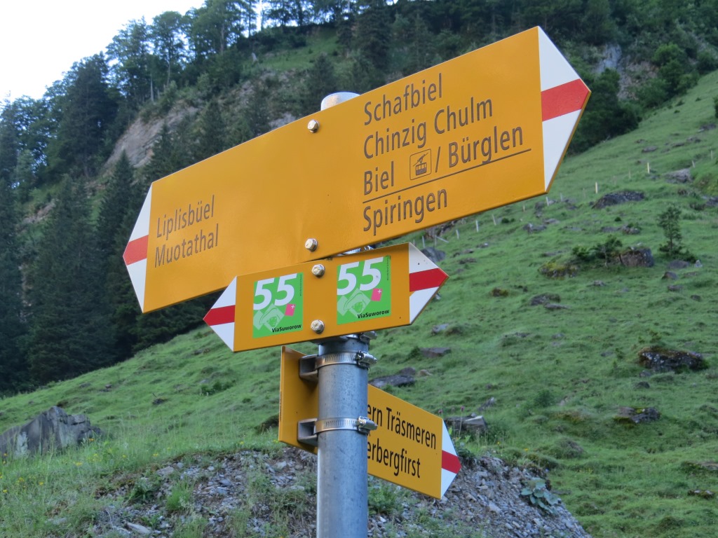 Wegweiser bei Alt Stäfeli 1237 m.ü.M.