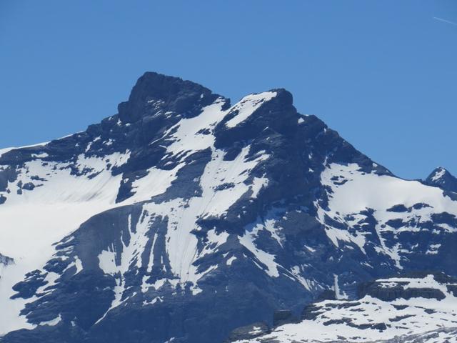 der Schärhorn direkt vor uns