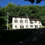 ...direkt zur Bahnstation San Nicolao 699 m.ü.M. der Monte Generoso Zahnradbahn