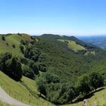 schönes Breitbildfoto bei Cascina d'Armirone, mit Blick ins Mendrisiotto