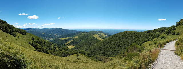 schönes Breitbildfoto mit Valle di Muggio und das Mendrisiotto