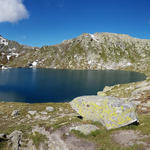 schönes Breitbildfoto vom fast kreisrunden oberen Lago d'Orsirora 2444 m.ü.M.