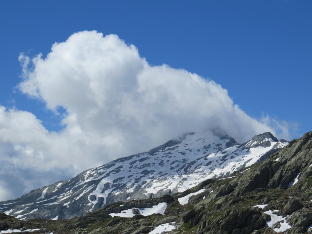 Blick zum Pizzo Lucendro