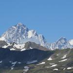 die Sicht reicht bis zum Oberaarhorn...