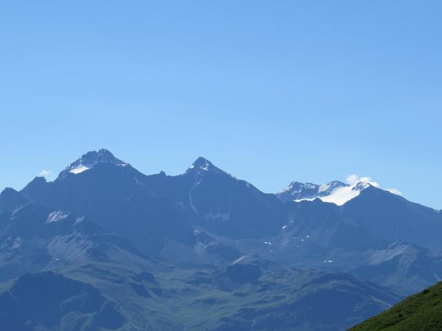 Blick zum Piz d'Err, Piz Calderas und Tschima da Flix