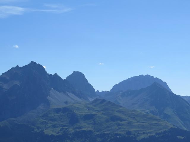 Blick zum Piz Mitgel, Corn da Tinizong und Piz Ela