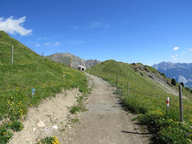 ...erreichen wir die Wegkreuzung bei Punkt 2159 m.ü.M.