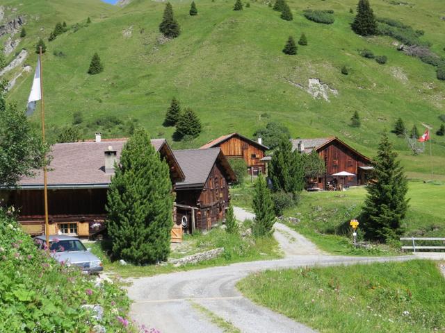 ...die uns gemütlich nach Som igls Mellens 1951 m.ü.M. führt