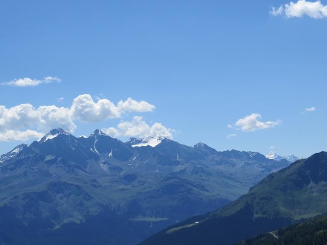 Blick zum Piz d'Err, Piz Calderas und Tschima da Flix