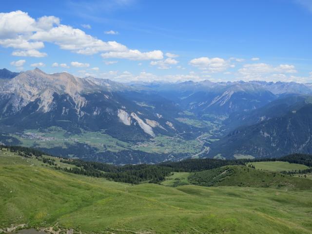 Blick nach Tiefencastel, Albula und Landwassertal