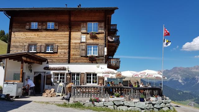 beim Dorfende erreichen wir das Gasthaus Post