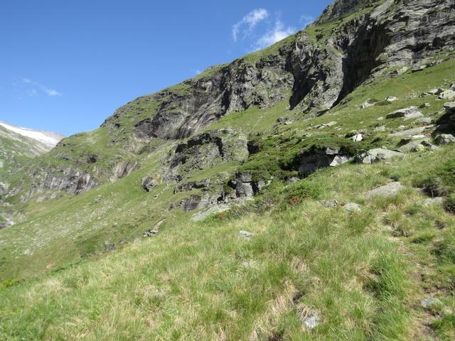 wir wandern weiter Richtung Schlucht mit dem furchteregenden Namen "Höll"