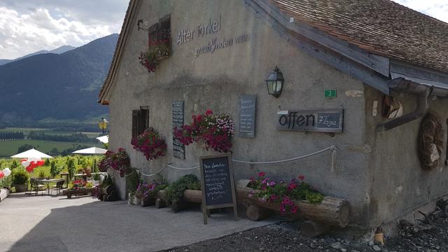 wie immer wenn wir Zeit haben, kehren wir nach einer Wanderung im Bündnerland, im Torkel in Jenins ein...