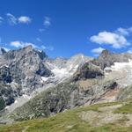 super schönes Breitbildfoto mit Grandes Jorasses, Aiguille de Leschaux, Aiguille de Triolet und Mont Dolent