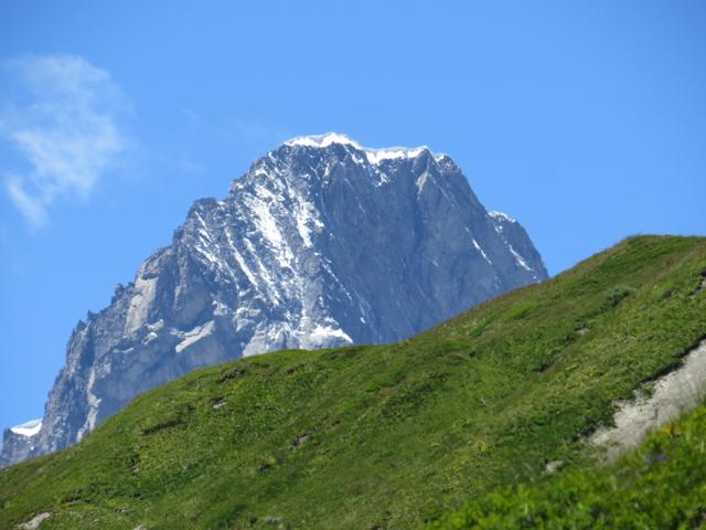 ... und bei einer traumhaften Aussicht auf den Grandes Jorasses...