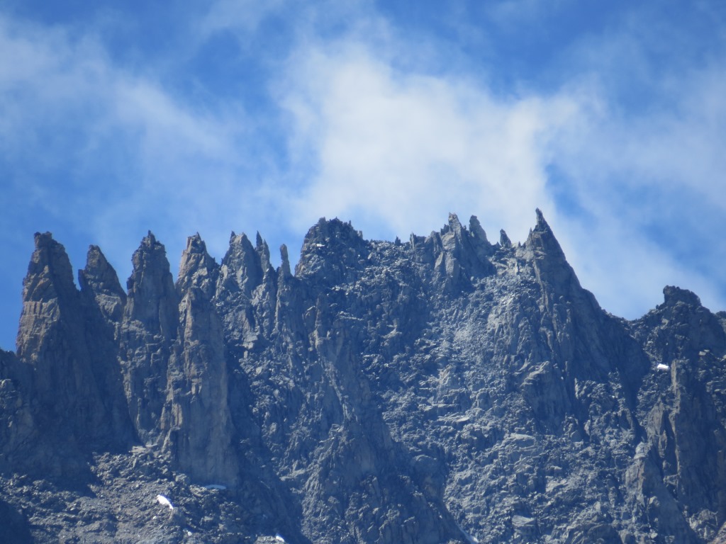 der scharfkantige Grat des Aiguilles Rouges du Dolent