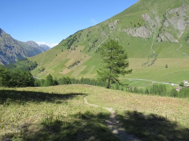 ...abwärts nach Létemaire 1772 m.ü.M.