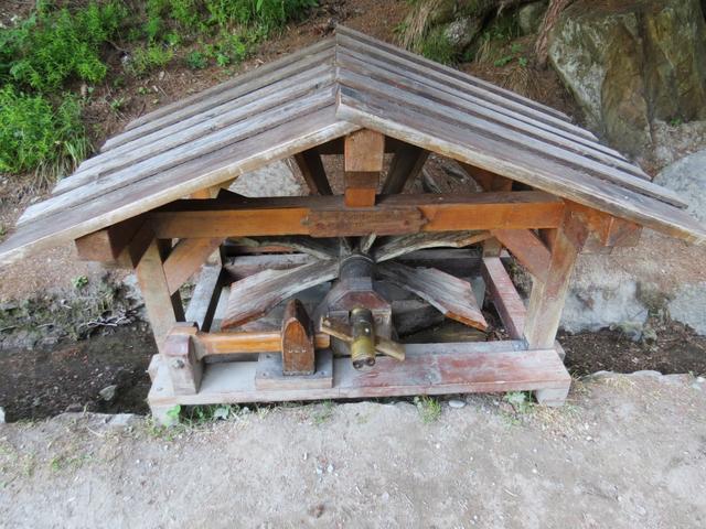 floss das Wasser aus irgendeinem Grund nicht mehr, hörte das Klopfen auf und man wusste im Tal etwas stimmt nicht mehr