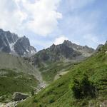 ...auf der die Tourenfahrer hier durch die im Südwesten befindliche Combe des Ecandies herunterkommen