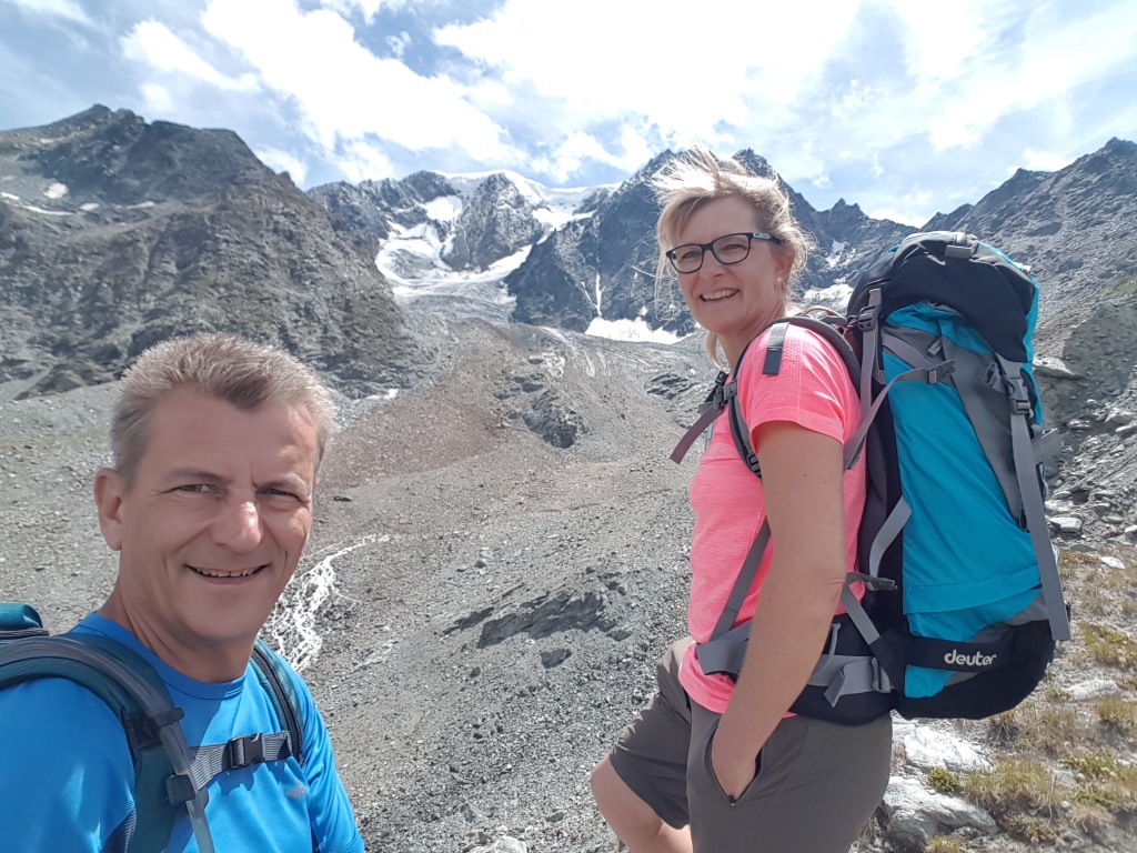 Erinnerungsfoto aufgenommen auf der riesigen Moräne