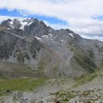 was für ein Breitbildfoto! Links Glacier de Valsorey, Bildmitte Mont Vélan, Moräne ganz rechts Cabane du Vélan