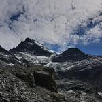 Blick hinter der Hütte, hinauf zum Combin de Valsorey