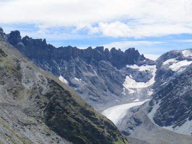 Blick auf die Aiguilles de Valsorey und Glacier de Valsorey
