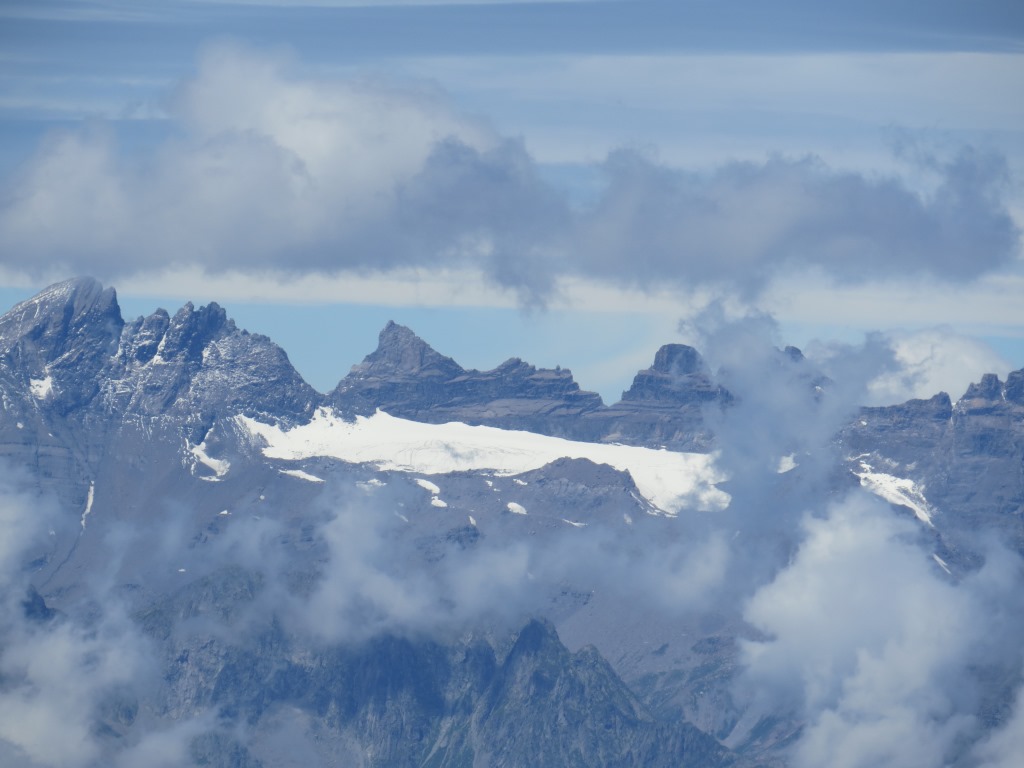 die Dents du Midi tauchen vor uns auf. Was für ein Erlebnis, als wir dort oben standen