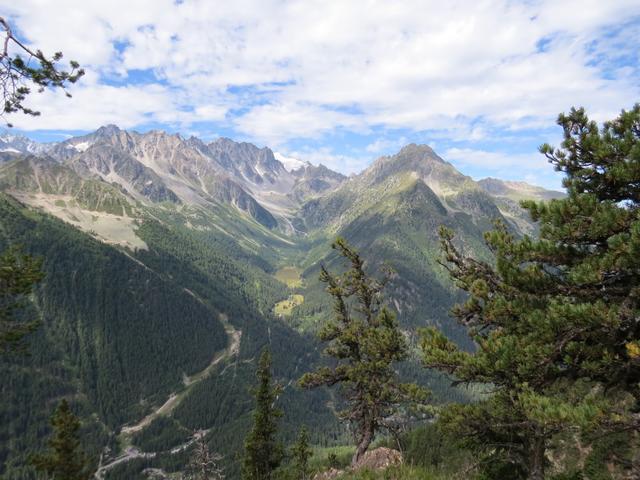 Blick in das Val d'Arpette und zuhinterst zum Fenêtre d'Arpette. War das eine traumhafte Wanderung!