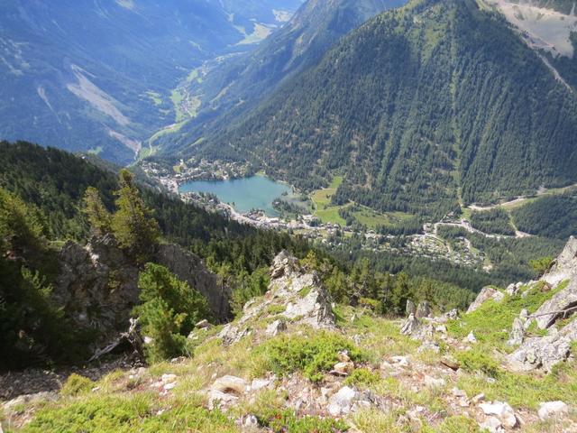 Tiefblick nach Champex Lac