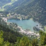 800 Höhenmeter tiefer liegt der blaue Lac de Champex