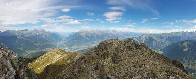 Blick in das Rhoneknie bei Martigny