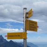 bei Punkt 2402 m.ü.M. macht der Bergpfad einen starken linksknick, Richtung Champex d'en Bas