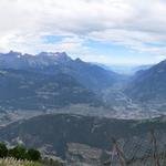 sehr schönes Breitbildfoto mit Blick in das Rhonetal und Martigny