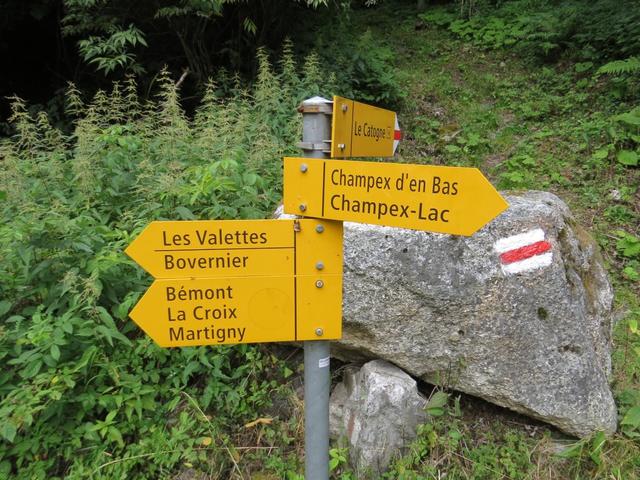 hier biegen wir links ab Richtung Chambex d'en Bas