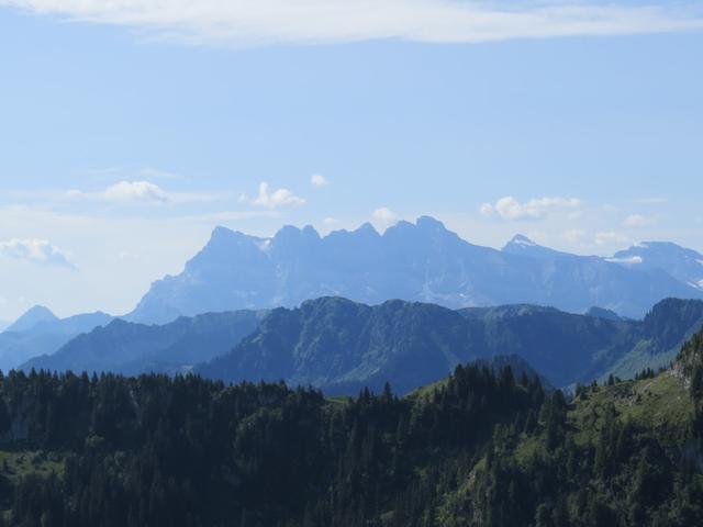 Blick zu den Dents du Midi. Was für ein Erlebnis, als wir dort oben standen