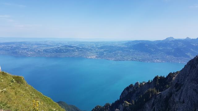 was für eine gewaltige Aussicht auf den Genfersee