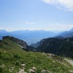 Blick vom  Col des Crosses 1971 m.ü.M. ins Rhonetal...