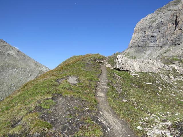 ...fragt man sich allmählich, wo der Passübergang ins Val Lumnezia denn nun sein mag