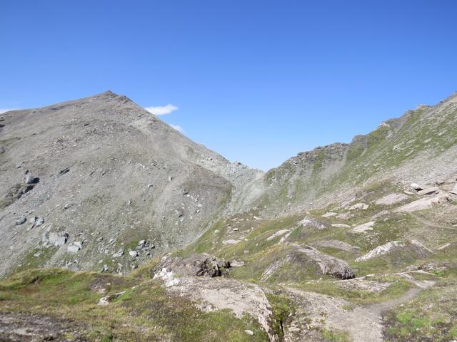 ...wo der Blick auf das Faltschonhorn mit seinem lang gezogenem Grat frei wurde