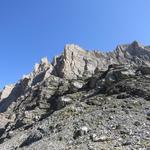 Blick in die felsige Südwand des Piz Aul