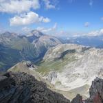 ein letzter Blick zu den schroffen Gipfeln rund um den Piz Ela