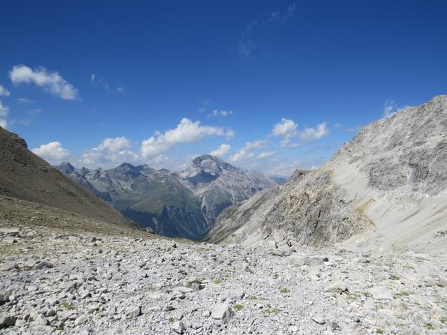 Blick in das Val Zavretta und auf den Piz Ela