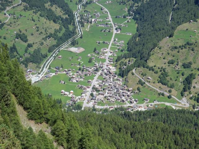 Tiefblick nach Les Haudères von wo wir gestartet sind