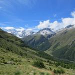 ...nehmen wir mit Blick ins Val d'Arolla, den Abstieg unter die Füsse
