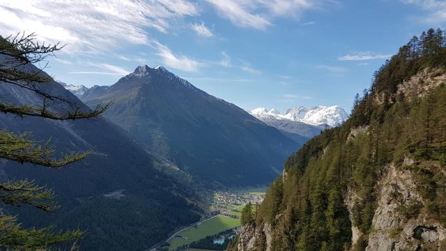 ...die Aussicht ins Mattertal und zum Bösentrift...